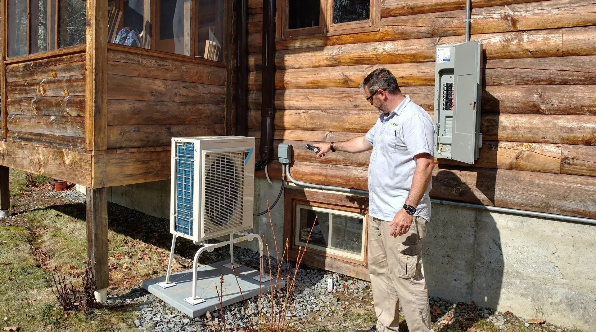 Diagnose Common AC Problems: Expert AC Troubleshooting Tips 2 A tripped circuit breaker is one of the most common reasons an AC unit will
